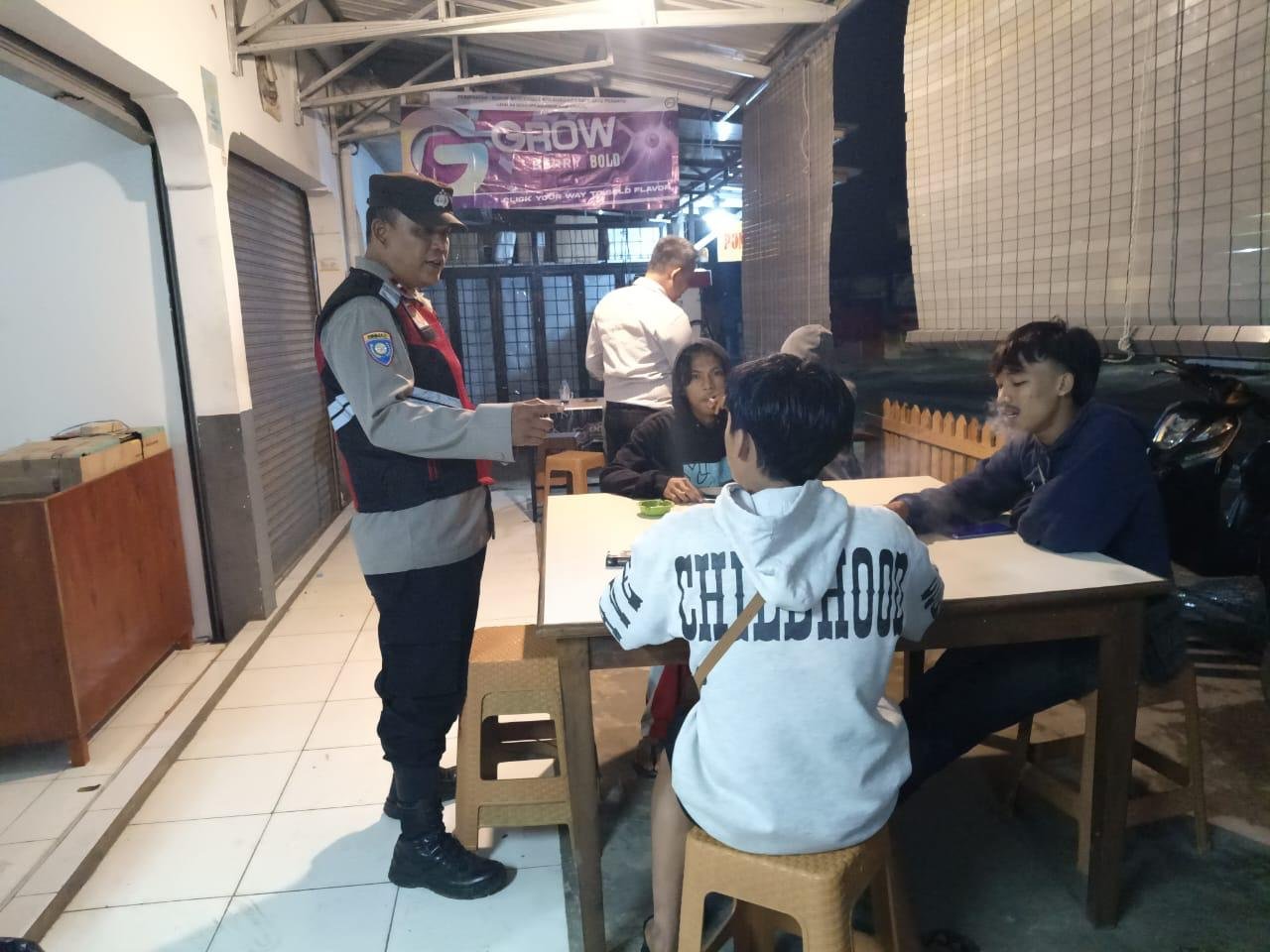 Rutin Patroli, Polsek Bojong Pastikan Keamanan Wilayah