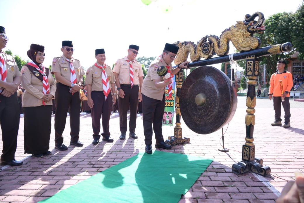 Plh Bupati Adhe Aliana Buka Pesta Siaga Cabang Kwarcab Karanganyar Tahun 2025