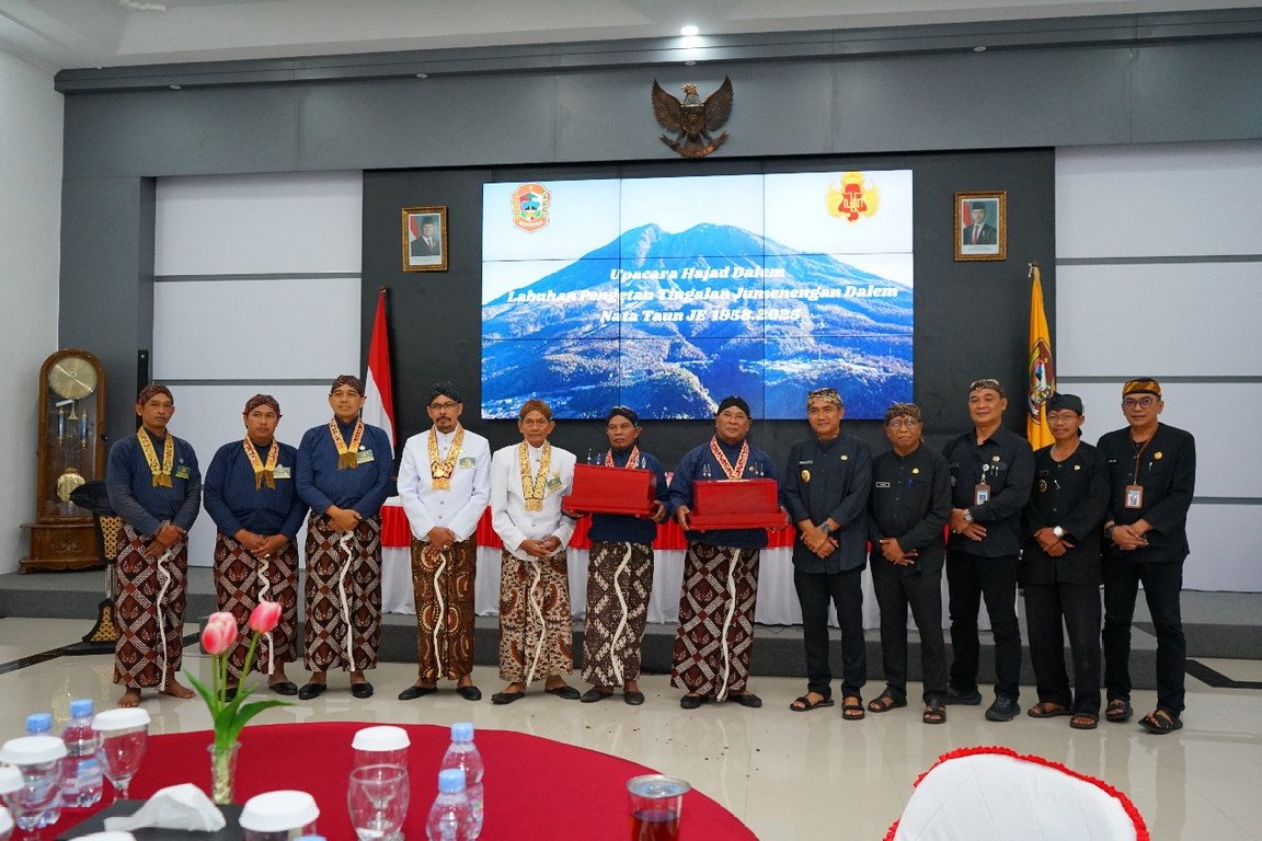 Labuhan Lawu Tradisi Sakral Kembali Digelar Secara Simbolis Oleh Kraton Yogyakarta di Karanganyar