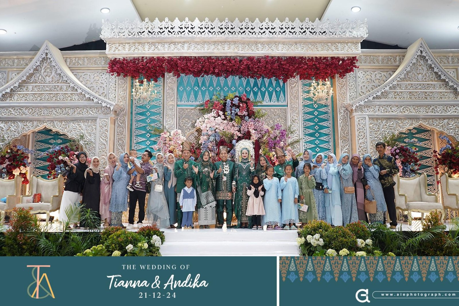 Keluarga Besar Pakde Maman Ucapkan Selamat Menempuh Hidup Baru Tianna dan Andika