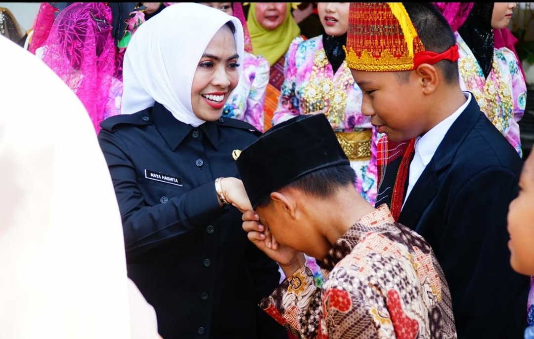 Bupati Labuhanbatu Pimpin Upacara Peringatan Hardiknas di SMPN 1 Rantau Selatan