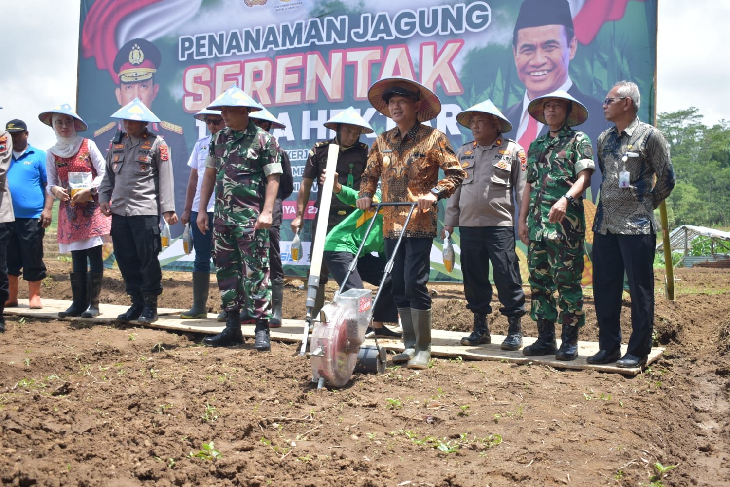 Pemkab Karanganyar Mendukung Asta Cita Terwujudnya Suasembada Pangan Program Presiden Prabowo Subianto
