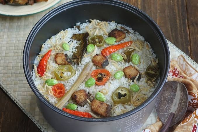 Cara Memasak Nasi Liwet Spesial yang Enak