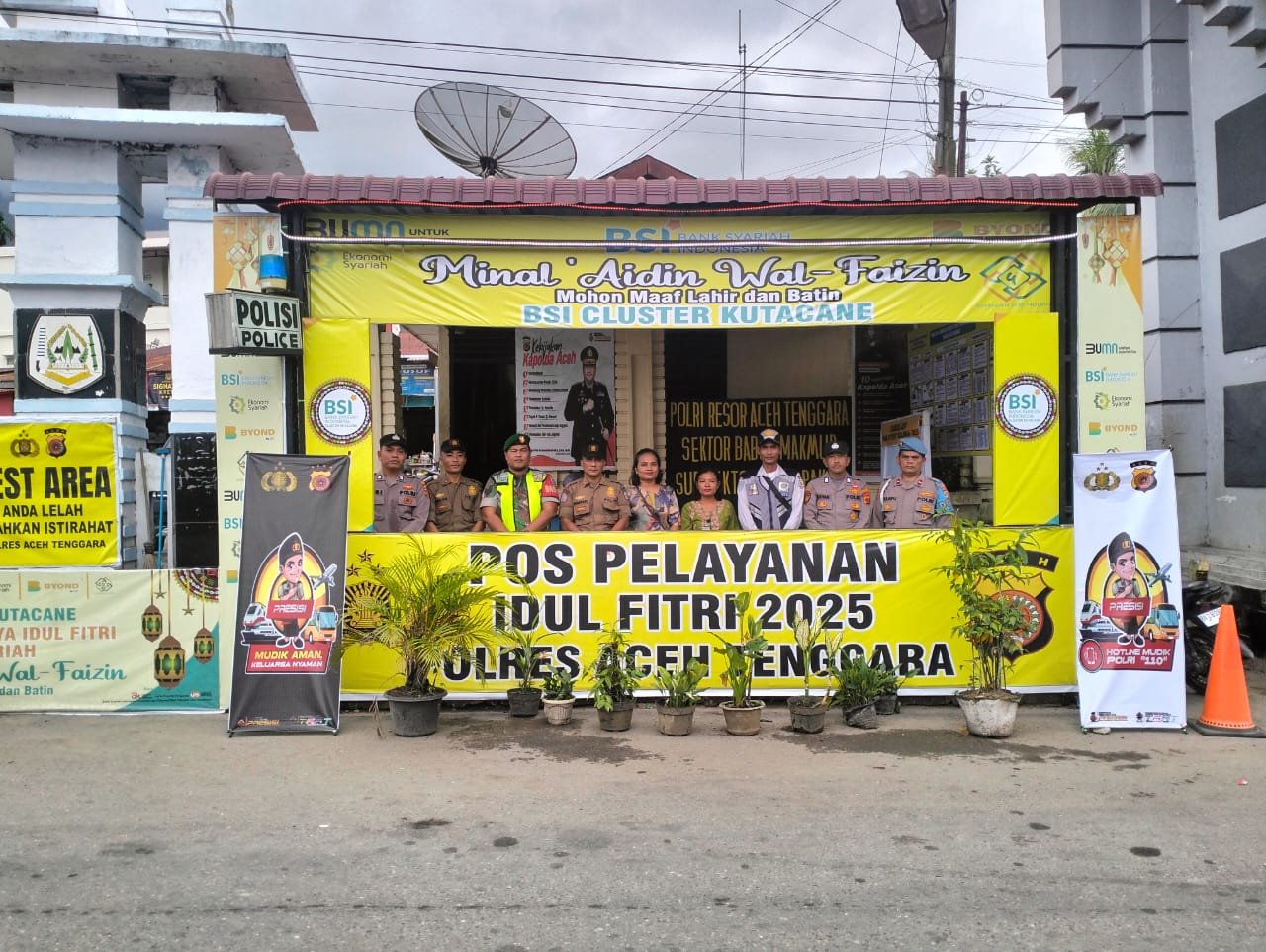 Pelaksanaan Pengamanan Pos Pelayanan Lawe Pakam dalam Operasi Ketupat Seulawah 2025