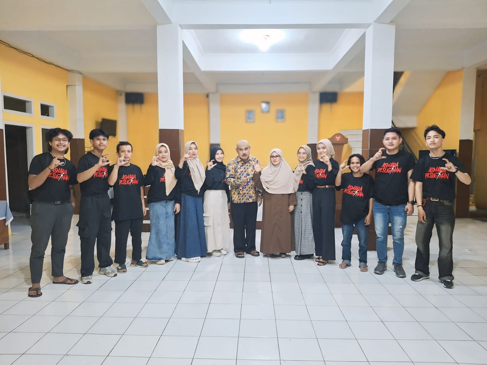Produksi Ruang Komunitas Desa Digital karya Anak Desa Pemuda Selajambe Sukses dengan Film