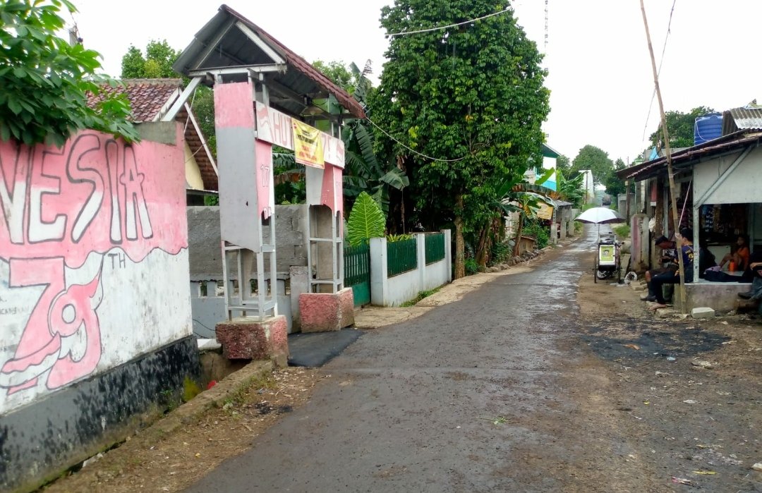 Pembangunan Infrastruktur Desa Ciharang Tahun 2025 Dimulai, Fokus Perbaikan Jalan Lingkungan dan Prasarana