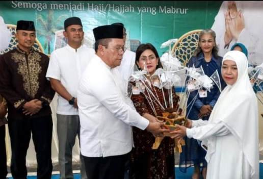111 Jemaah Calon Haji/Hajjah Dapat Tepung Tawar Walikota Siantar dan Forkopimda