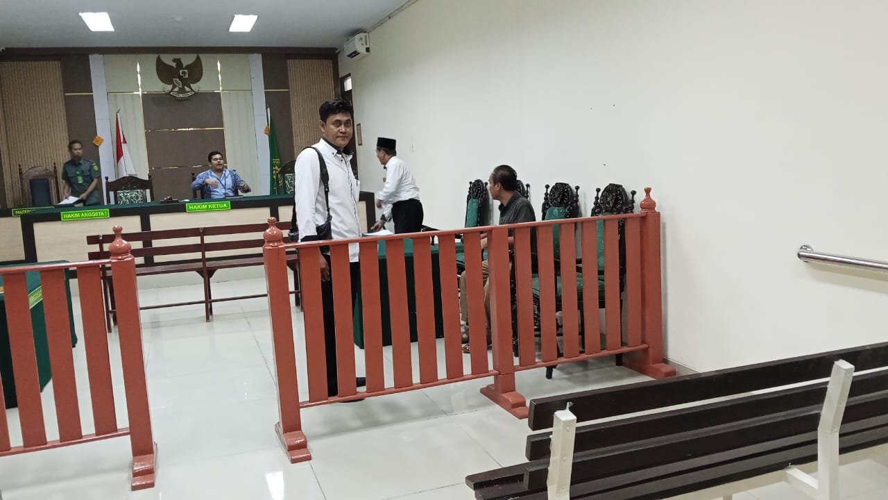 Tidak Selalu Tuntutan Harus Sama Dengan Dakwaan