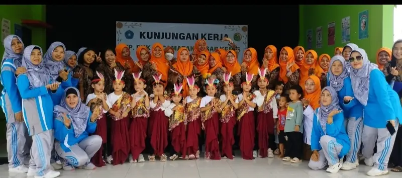 Kunjungan Kerja TP PKK Kecamatan Pasar Kemis, Desa Sukamantri RW 021