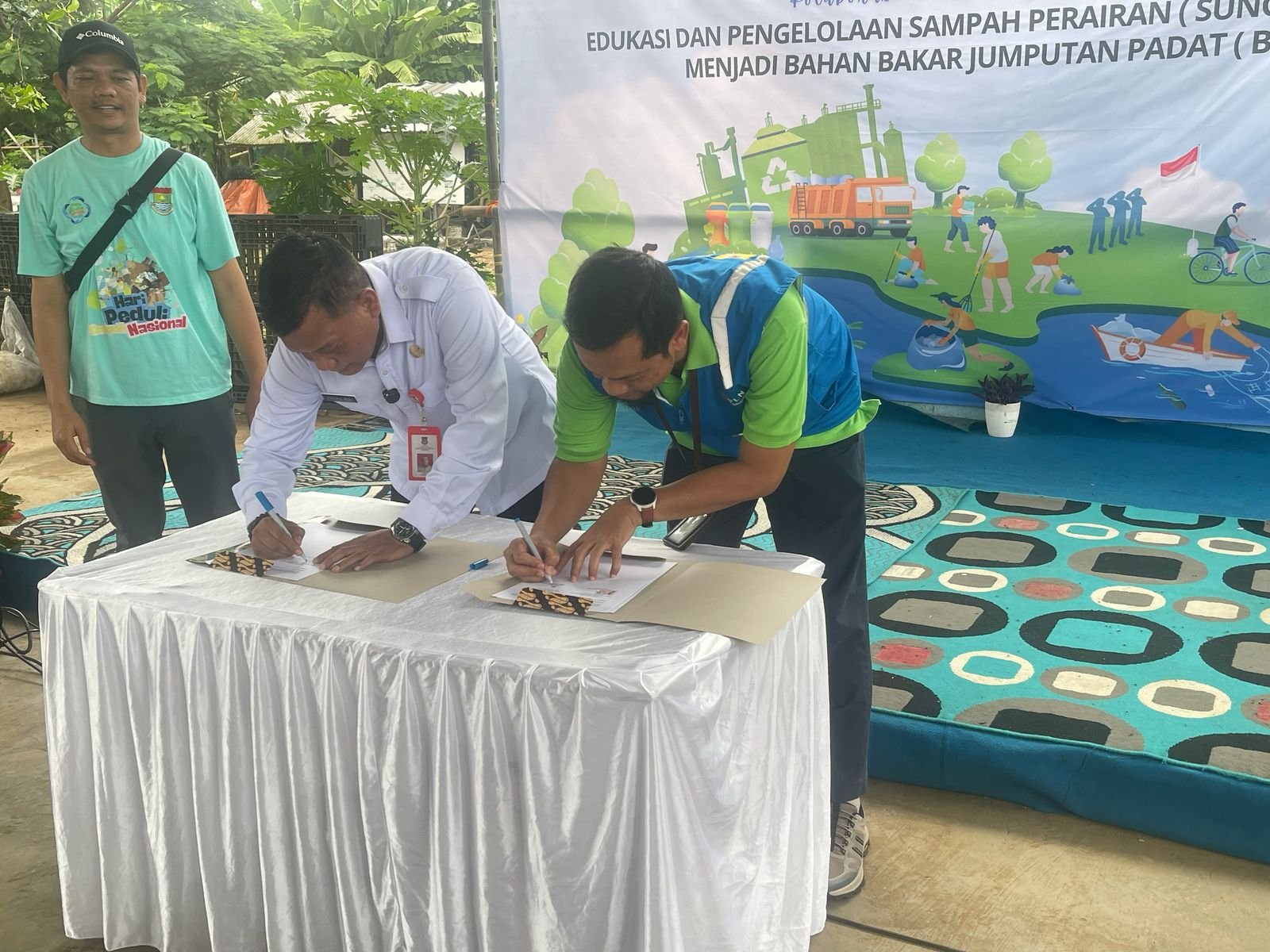 Kolaborasi Untuk Indonesia Bersih, UBP Lontar Kampanyekan Hari Peduli Sampah Nasional 2025 Lewat Aksi Nyata