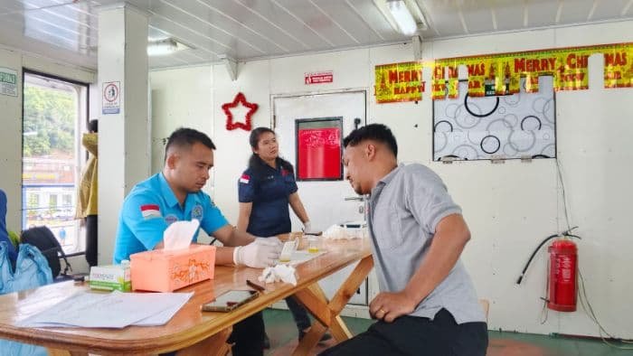 Sumut I-II Jalani Tes Urine di Pelabuhan Tigaras ABK dan Nahkoda Kapal Motor