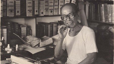 Pramoedya Ananta Toer: Sejarah Kelam dan Perjalanan Menjadi Sastrawan Besar