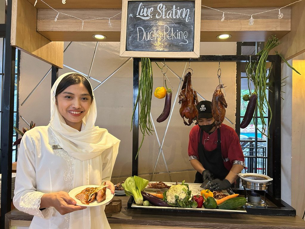 Iftar Ramenesia Perjalanan Kuliner Dari Mediterania Asia dan Indonesia