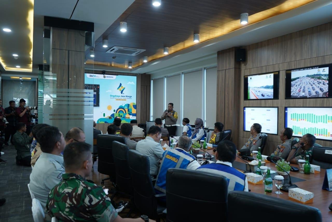 Kapolres Purwakarta Dampingi Kunjungan Kerja Kapolri di Kantor Jasa Marga