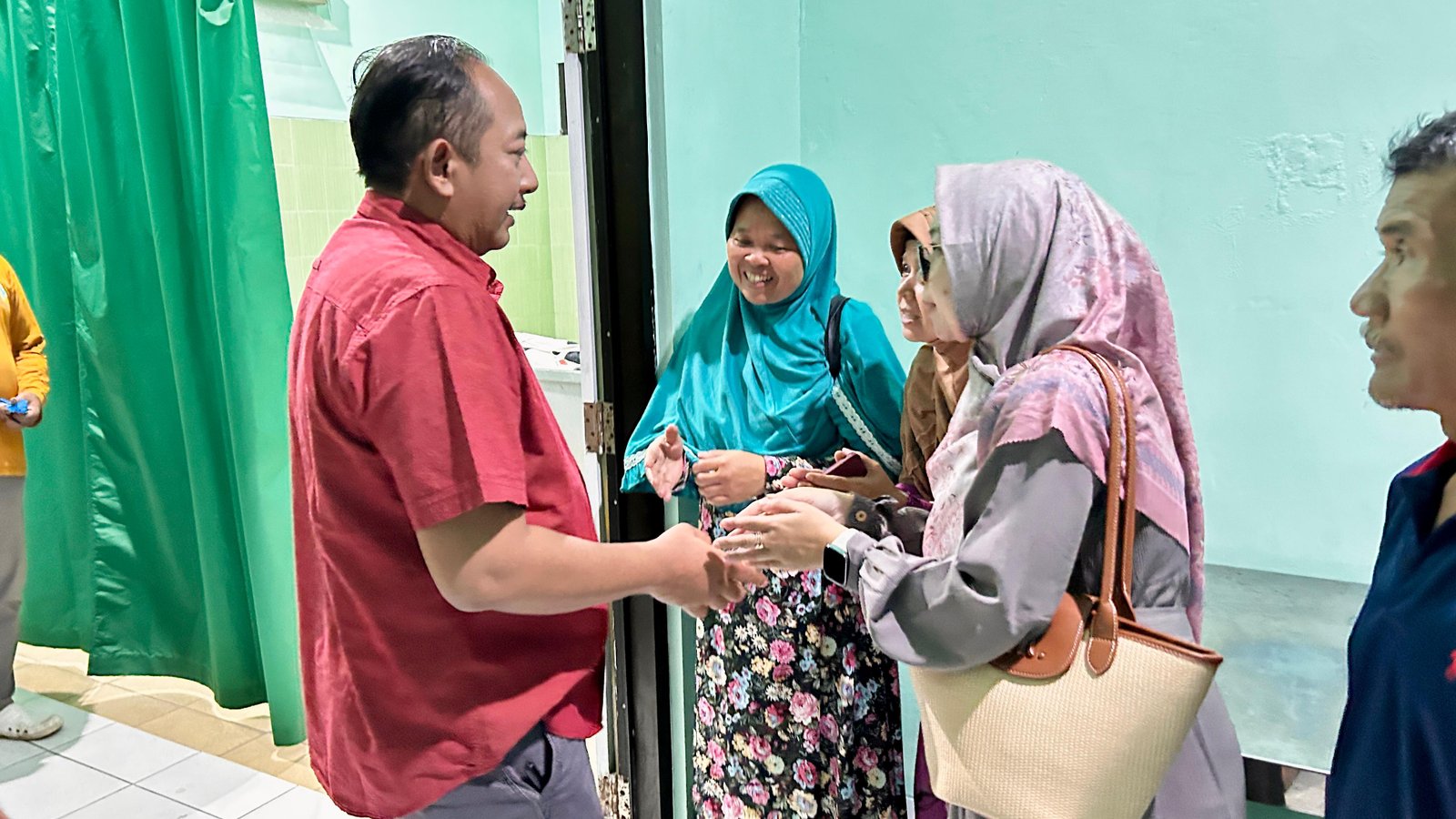 Bupati dan Pemerintah Karanganyar Sampaikan Duka Cita kepada Keluarga Korban Bencana Angin Puting Beliung