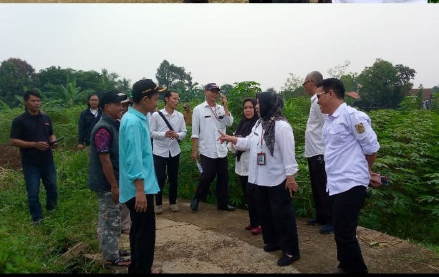 Pemdes Sukawening dan Kecamatan Dramaga Pastikan Pembangunan Jalan Berjalan Lancar