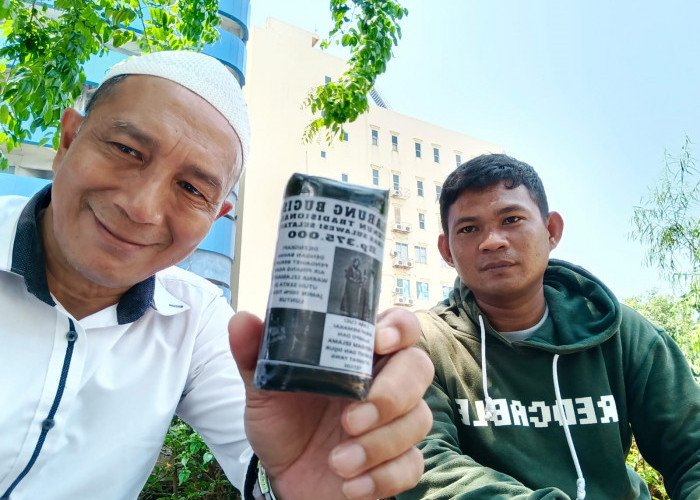 Sarung Bugis Tetap Eksis Meski Pesaing Ekspansi di Seluruh Lini Masyarakat