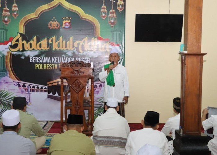 Semangat Takwa, Polresta Tangerang Laksanakan Sholat Idul Adha Bersama Personel dan Keluarga