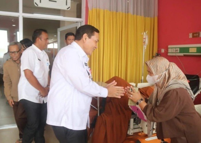 Pemkab Bogor Berikan Bantuan untuk Korban Kecelakaan di Gerbang Tol Ciawi