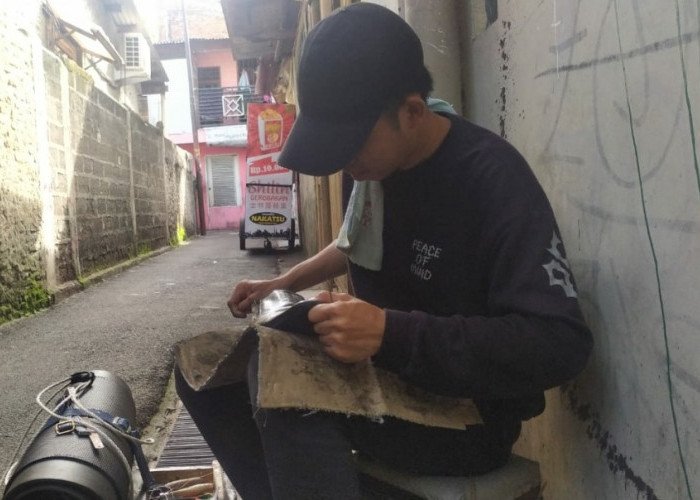 Udin, Lebih Memilih Bekerja Merdeka Daripada di Bawah Tekanan di Pabrik