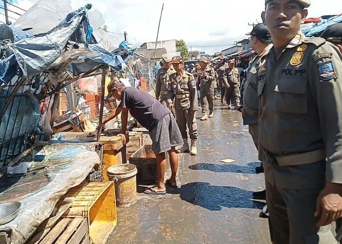 Satpol PP Tertibkan Puluhan Pedagang Liar di Situ Ciherang, Temukan Adanya Pungli