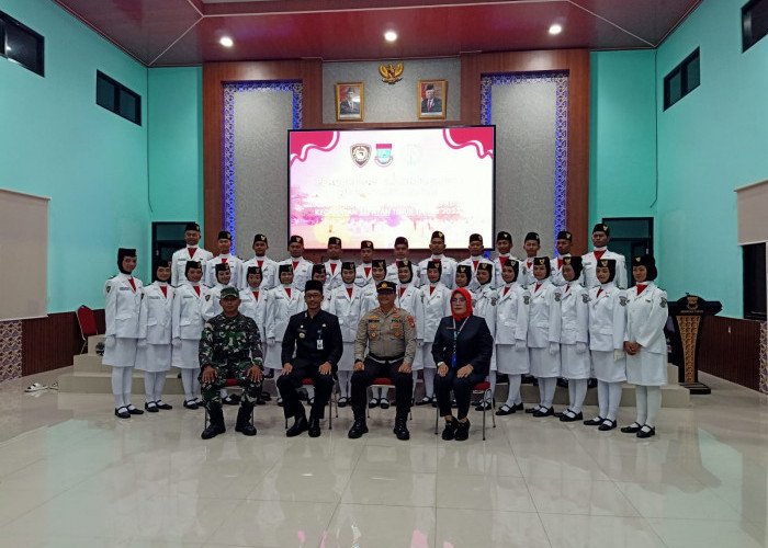 Pengukuhan Paskibra MA RHM Cendikia Di Kecamatan Sepatan Timur
