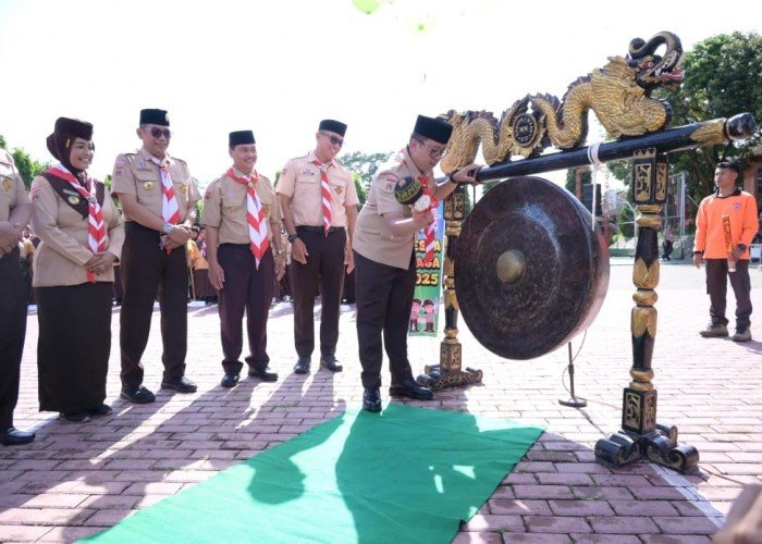 Plh Bupati Adhe Aliana Buka Pesta Siaga Cabang Kwarcab Karanganyar Tahun 2025