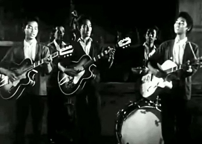 Love Is Smothing To Know, Beberapa Lagu Koes Bersaudara Tidak Beredar