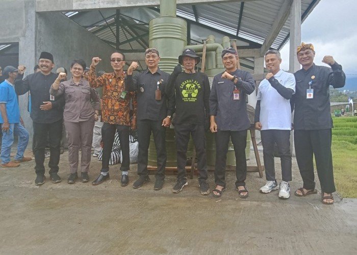 PT Telkom Tanam 10.000 Bibit Pohon Program Konservasi dan Kluster Tanaman Buah-Buahan CSR 2025