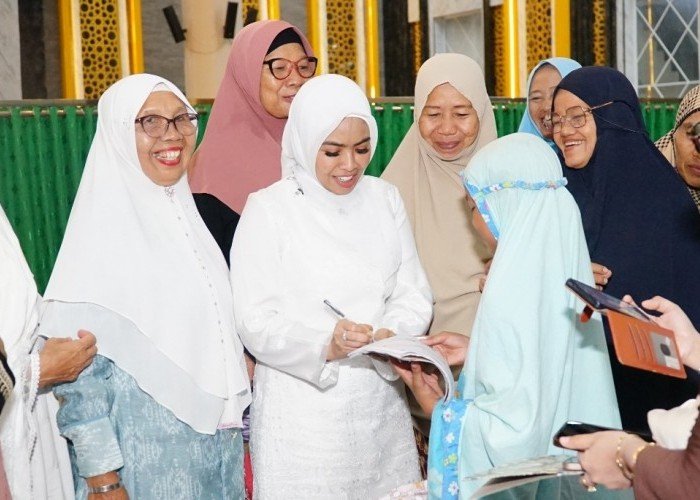 Bupati Labuhanbatu Janji Selesaikan Renovasi Masjid Raya Ujung Bandar 
