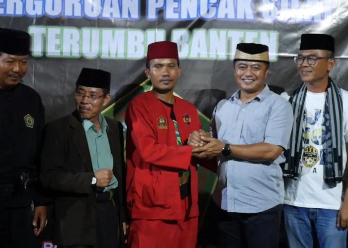 Kusnadi Dikukuhkan sebagai Ketua PPSTB Padepokan Macan Putih Kemiri
