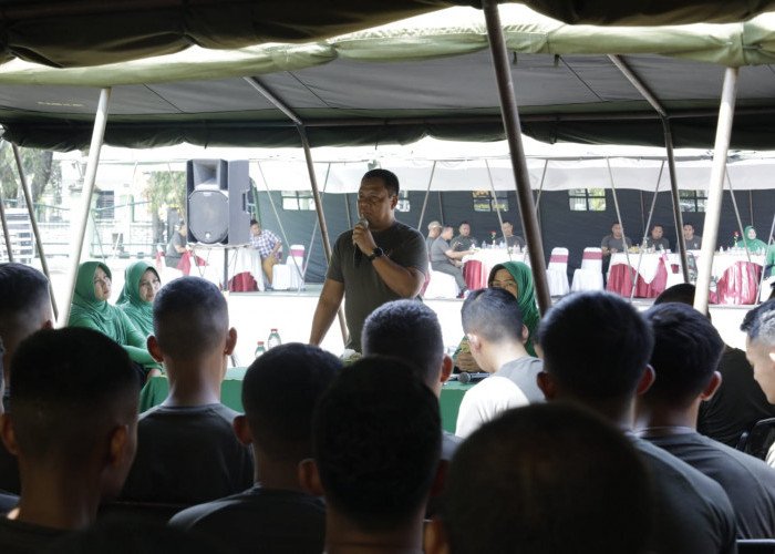 Mayjen TNI Farid Makruf Olahraga Bareng Prajurit, Persit dan PNS se-Malang Raya