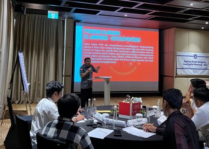 Jaksa Ahli Utama Dr.Fri Haryono,SH,MH Bersama  JCLEC dan Australia Gelar Seminar Nasional Tentang TPPM di Bali