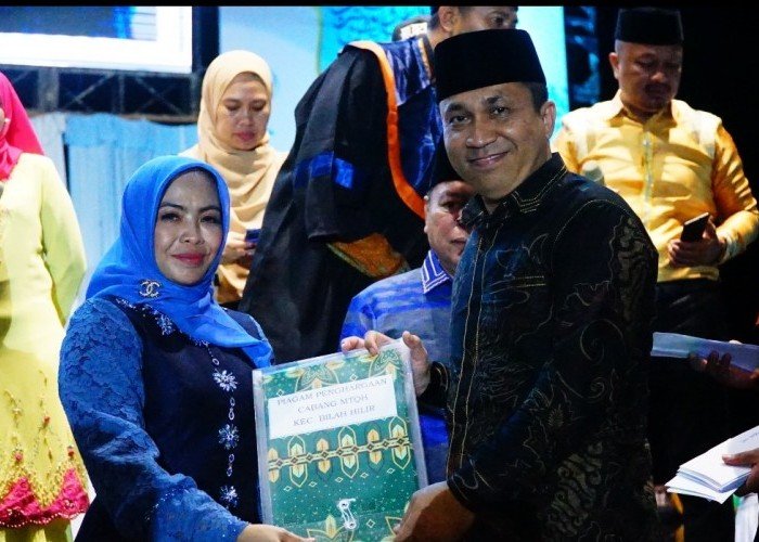 Bupati Labuhanbatu Secara Resmi  Menutup MTQH ke 54 Dan FSQ ke 39