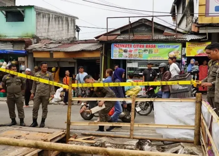 Pemkab Bogor Tertibkan 17 Bangunan Liar di Pasar Ciluar, Lanjutkan Penataan Cibinong Raya