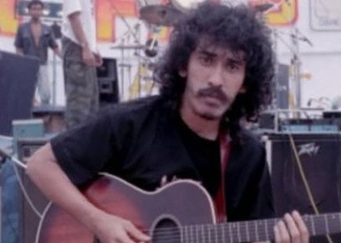 Chord Gitar dan Lirik Lagu Iwan Fals, Ku Menanti Seorang Kekasih