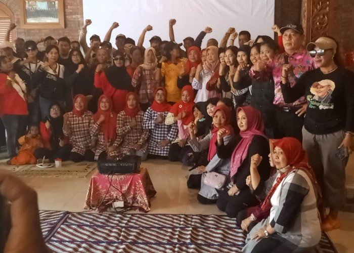 Gelar Nonton Bareng Prosesi Pelantikan Kepala Daerah Karanganyar Terpilih Difasilitasi Diskominfo Karanganyar