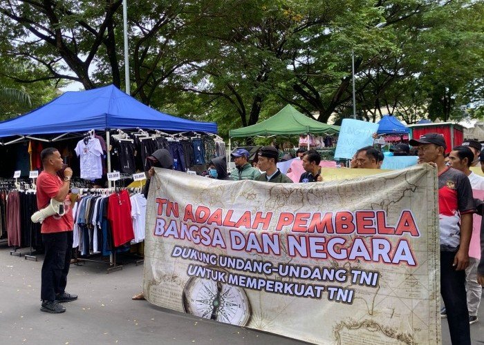 Aliansi Masyarakat Karanganyar Gelar Aksi Damai Dukung Pengesahan RUU TNI