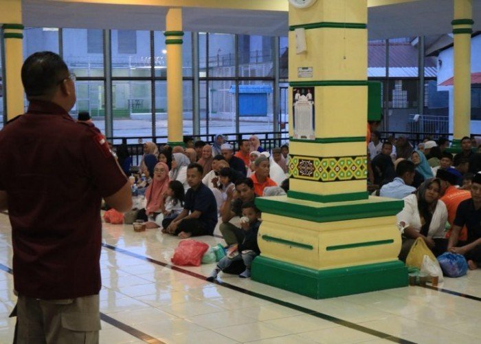 Lapas Kelas IIA Pematangsiantar, Warga Binaan dan Keluarga Buka Puasa di Masjid At-Taubah