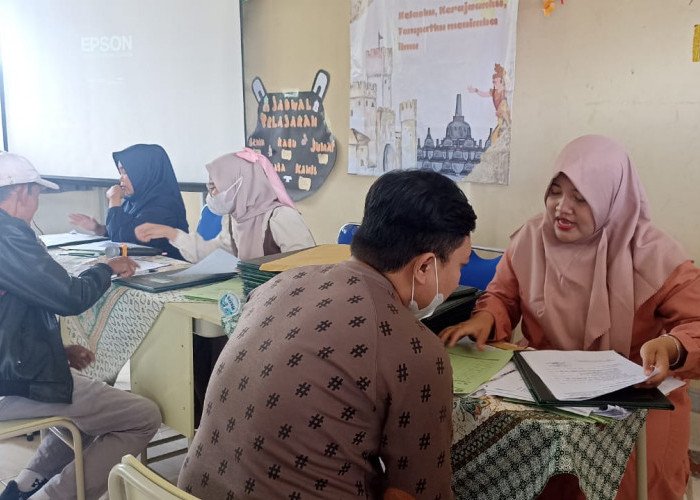 SMK Bina Sejahtera 3  Bagikan Raport, Ini Pesan Kepala Sekolah