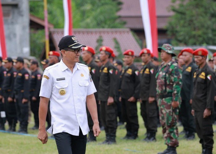 PJ Bupati Resmi Membuka TMMD Sengkuyung Tahap 1 Tahun 2025 di Desa Karang, Kecamatan Karangpandan