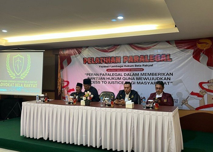 Gelar Pelatihan Paralegal Ke-2, Ketum ABR-I Berikan Penghargaan Kepada M.Nurullah RS