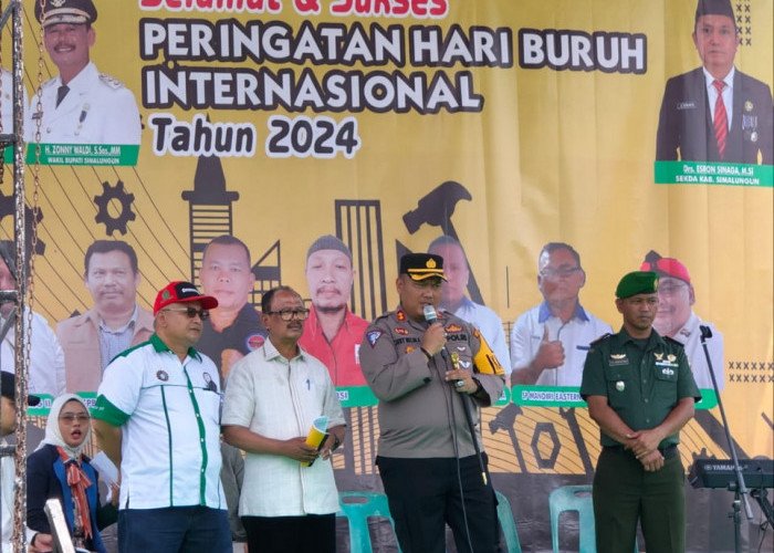 Kapolres Simalungun Hadiri Syukuran Hari Buruh 2024, Ribuan Buruh Bersatu dalam Semangat Kemajuan Ekonomi