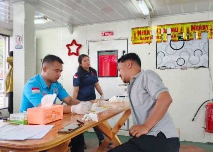 Sumut I-II Jalani Tes Urine di Pelabuhan Tigaras ABK dan Nahkoda Kapal Motor