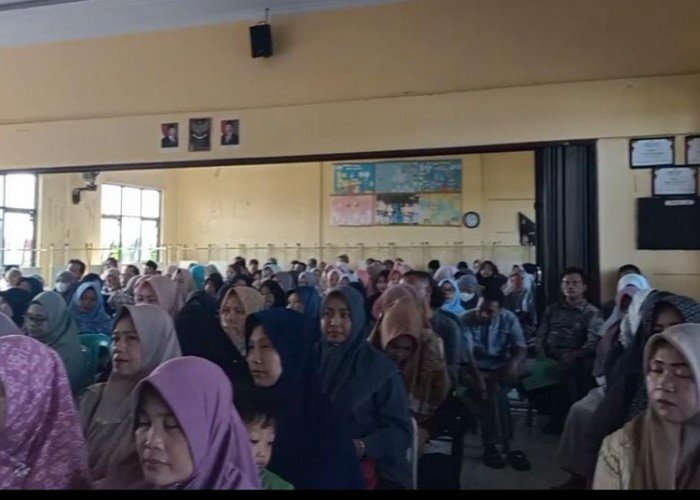 Siswa Tidak Mampu dan Yatim di MTsN 1 Serang Gratis