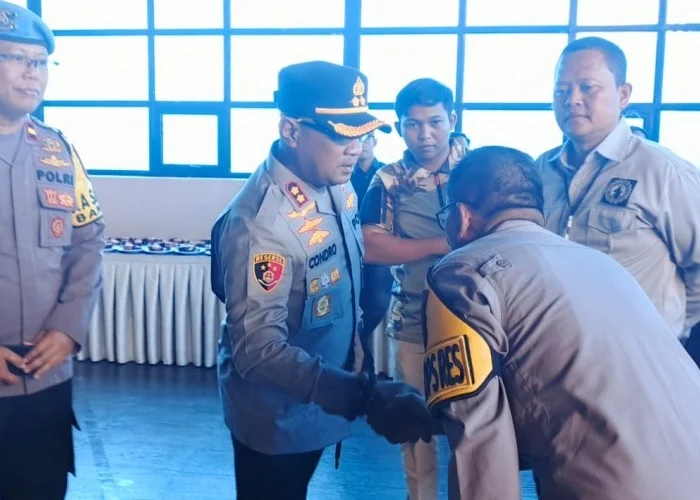 Kapolres Serang Tinjau Pengamanan Pleno Rekapitulasi PSU Oleh KPU di Hotel Forbis