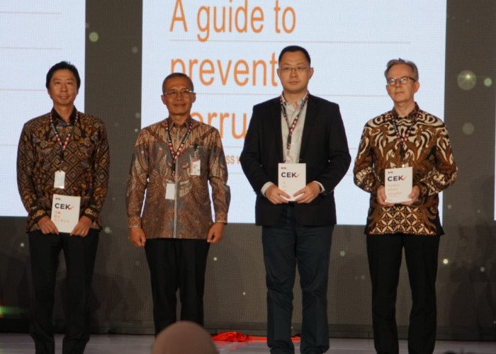 Kukuhkan Pilar Antikorupsi, KPK Beri Penghargaan PAKSI dan API Inspiratif