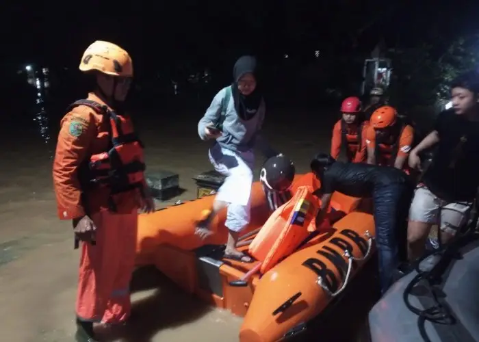 Banjir dan Longsor Terjang Sejumlah Daerah, BNPB Imbau Warga Tingkatkan Kesiapsiagaan