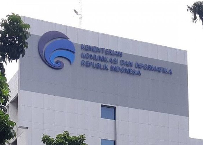 DR. KRMH Roy Suryo, Pemerhati Telematika, Multimedia, AI & PCB Independen