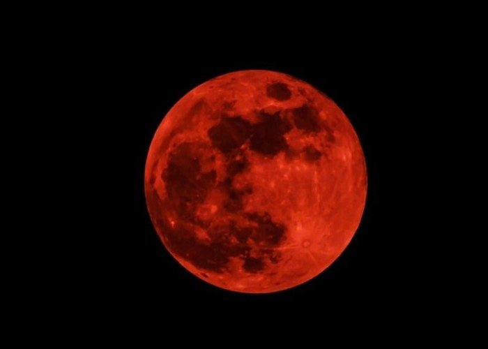 Fenomena Gerhana Bulan Total 
